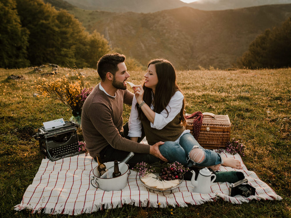 picnic romantico en naturaleza