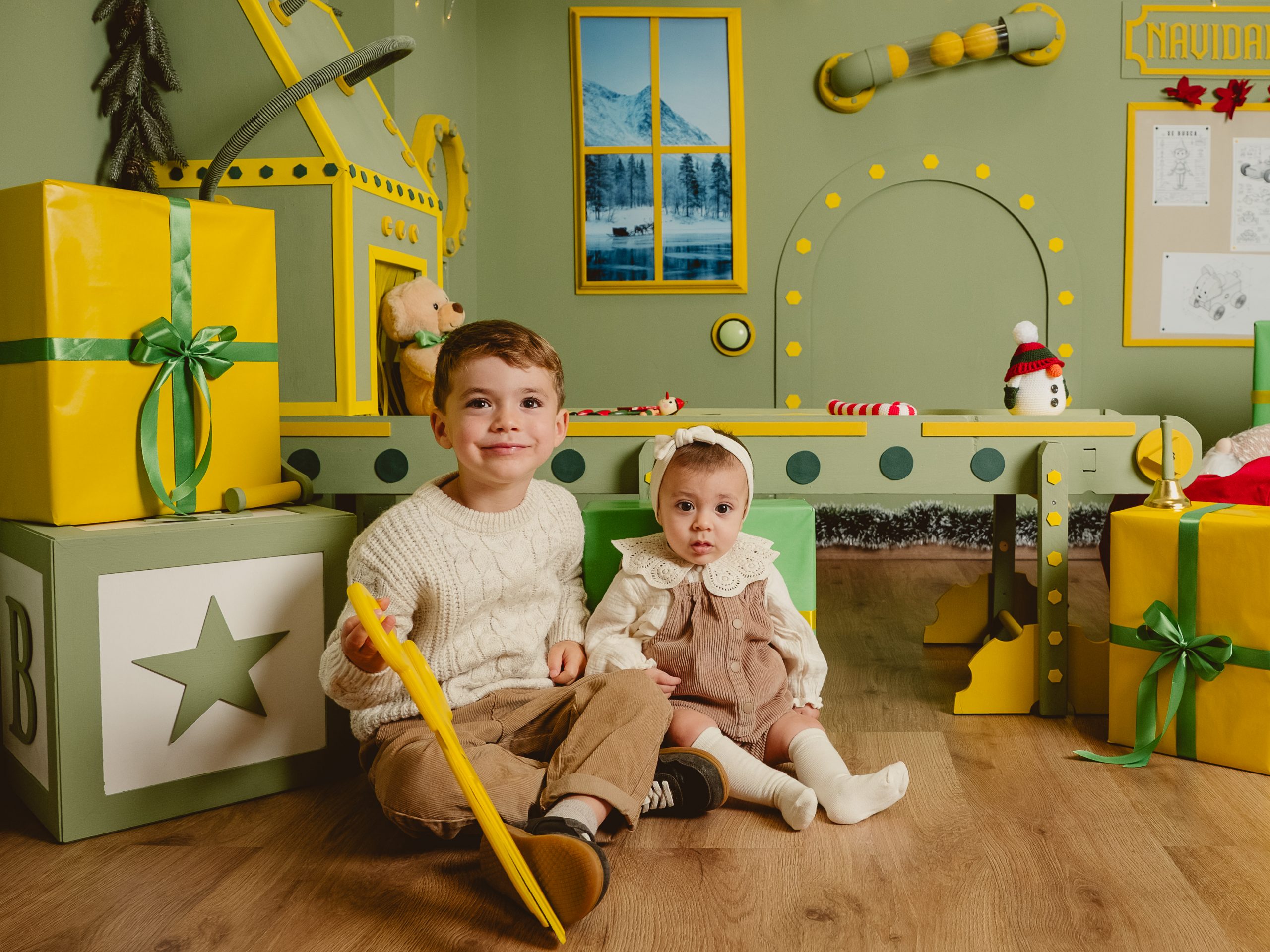 NAVIDAD 2025 - OLIVER Y CARLA